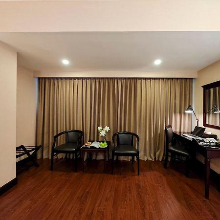 Anthai Saigon Hotel Хошимин Екстериор снимка
