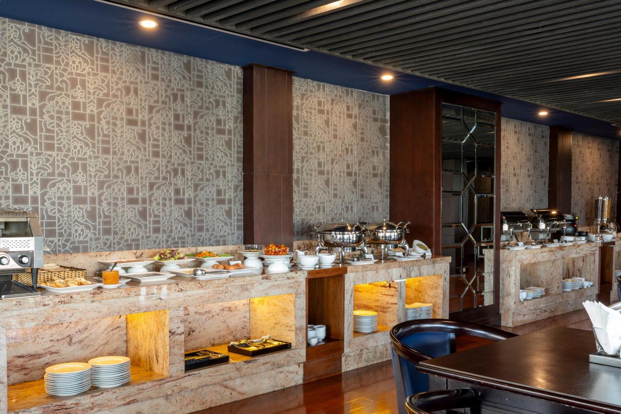 Anthai Saigon Hotel Хошимин Екстериор снимка