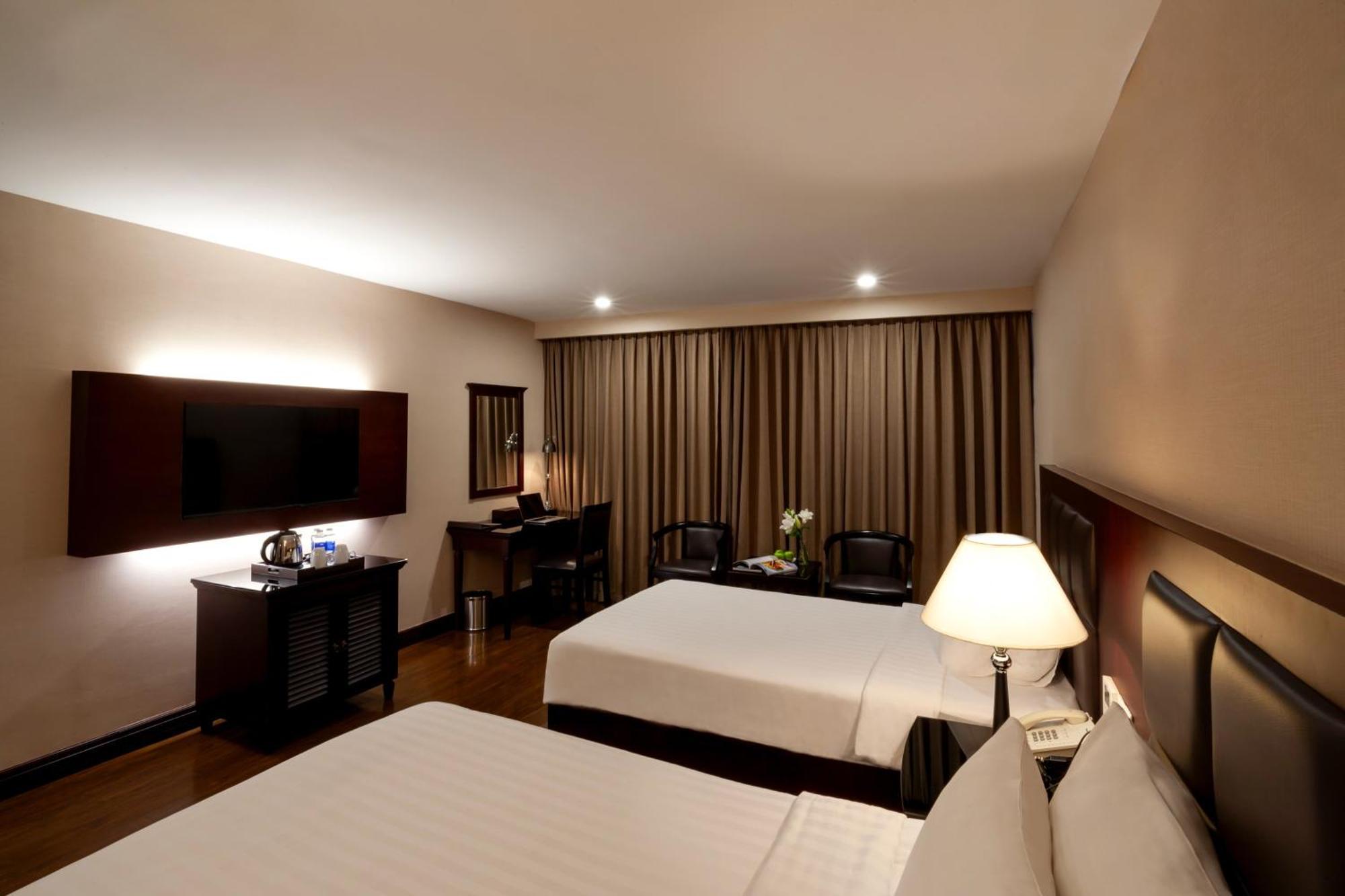 Anthai Saigon Hotel Хошимин Екстериор снимка
