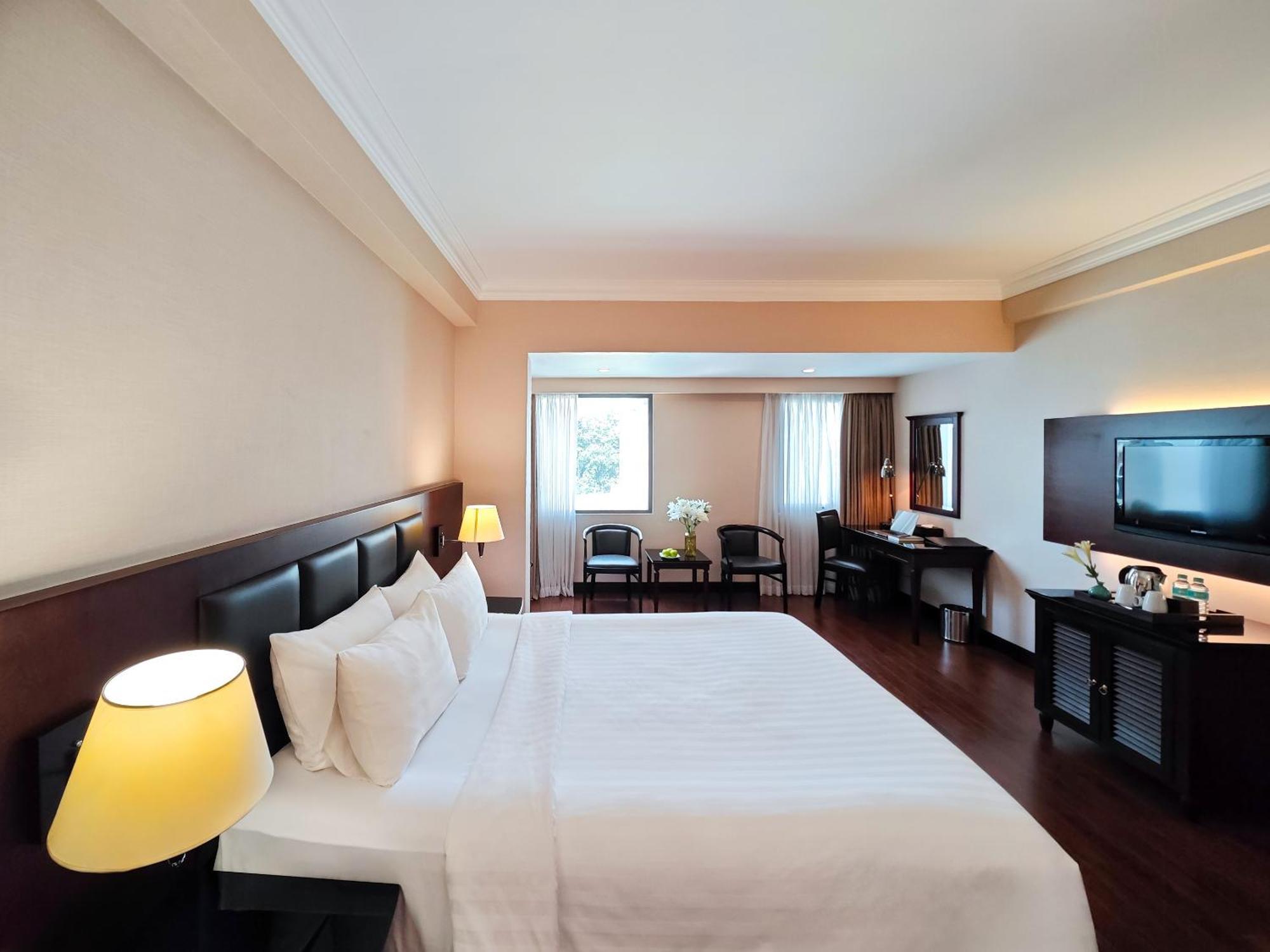 Anthai Saigon Hotel Хошимин Екстериор снимка