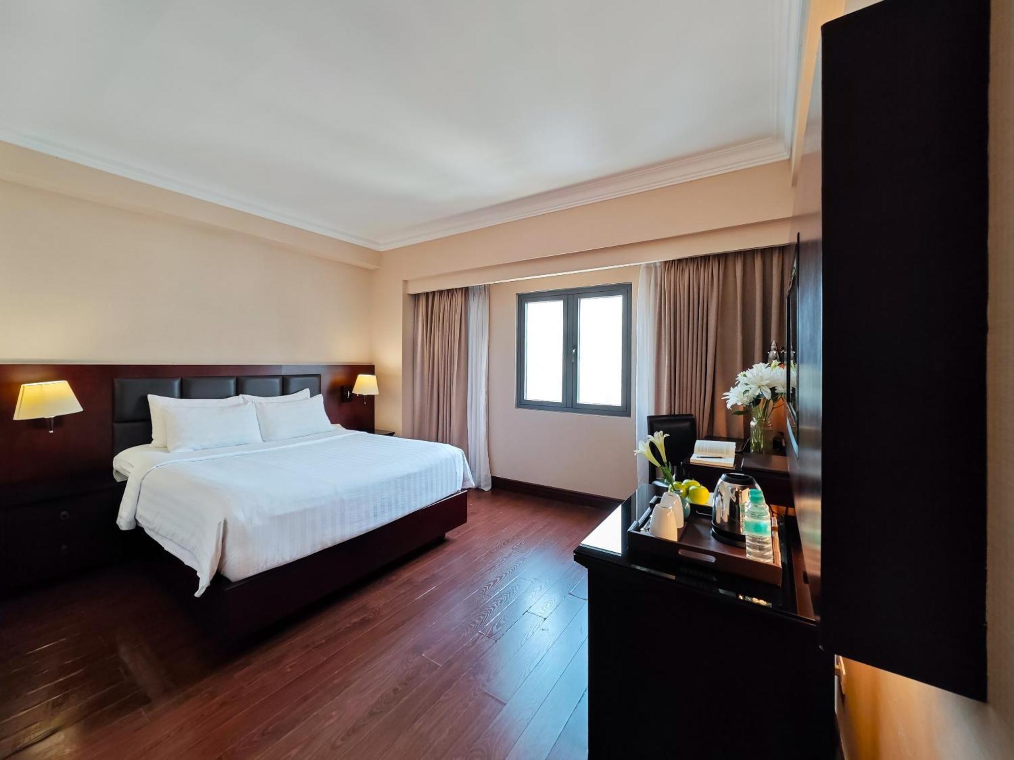 Anthai Saigon Hotel Хошимин Екстериор снимка