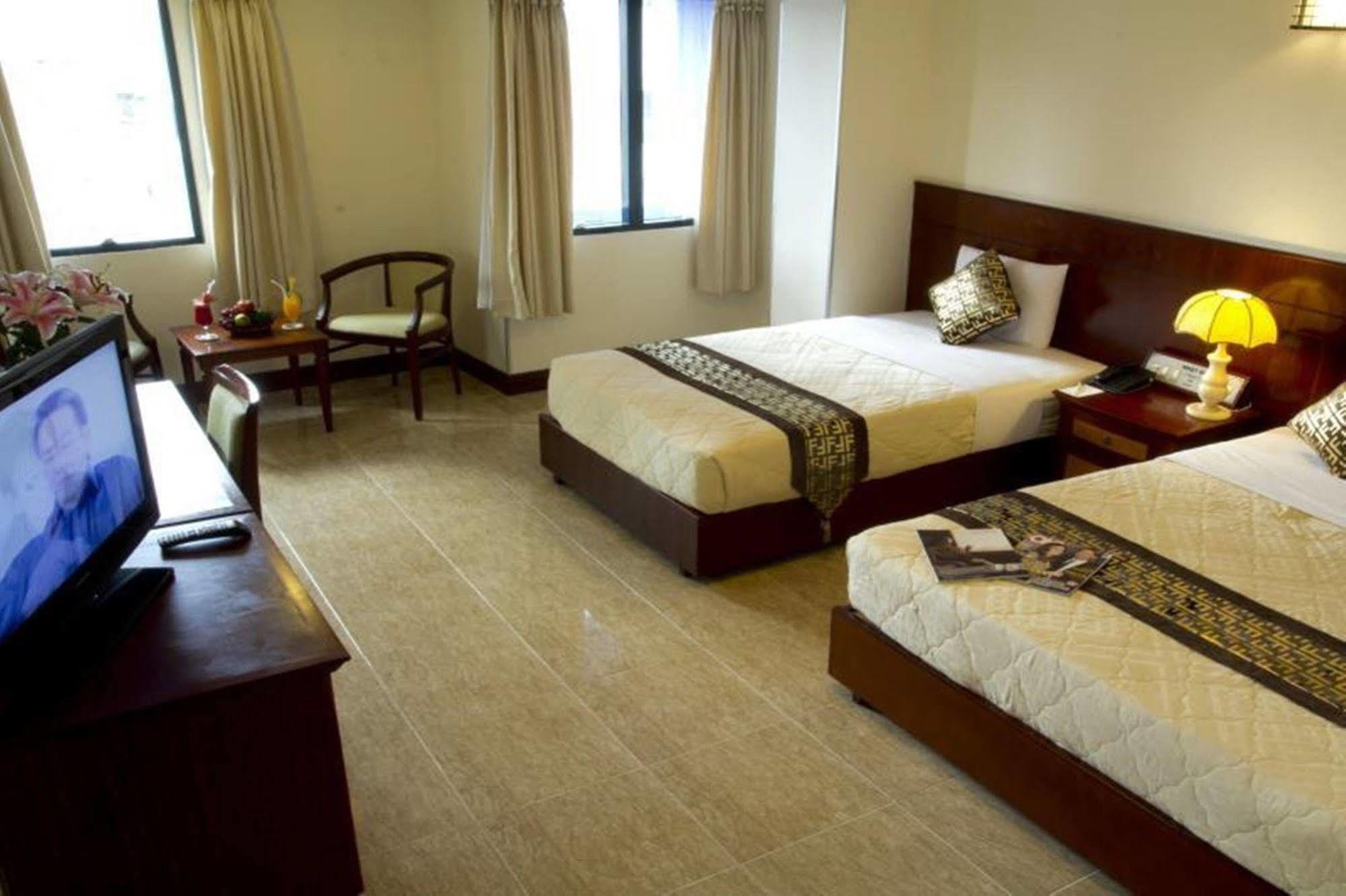 Anthai Saigon Hotel Хошимин Екстериор снимка