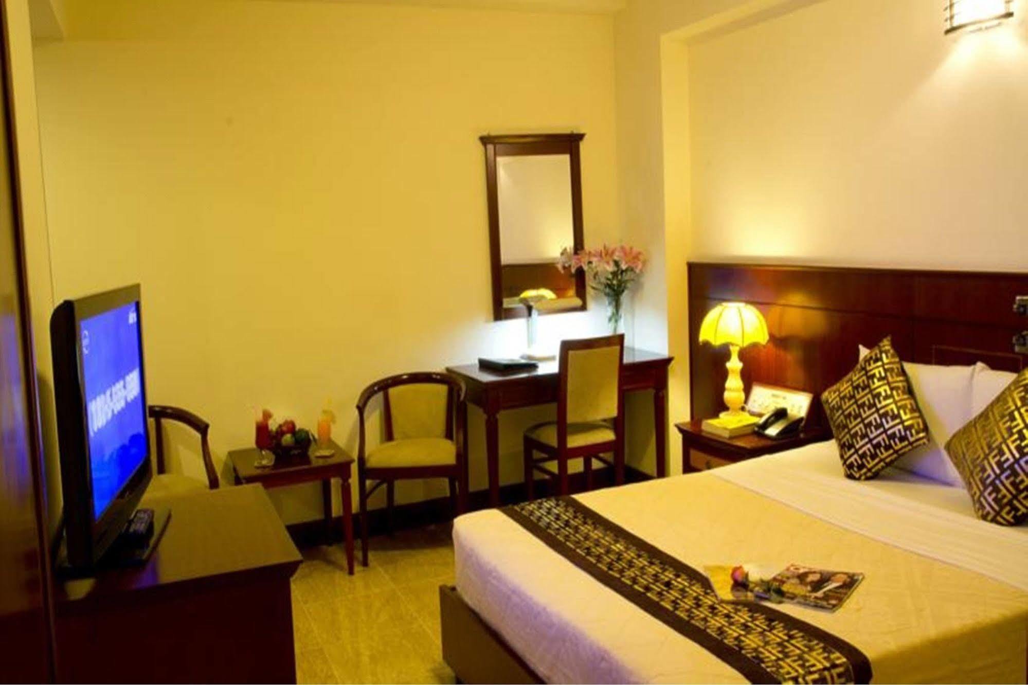 Anthai Saigon Hotel Хошимин Екстериор снимка