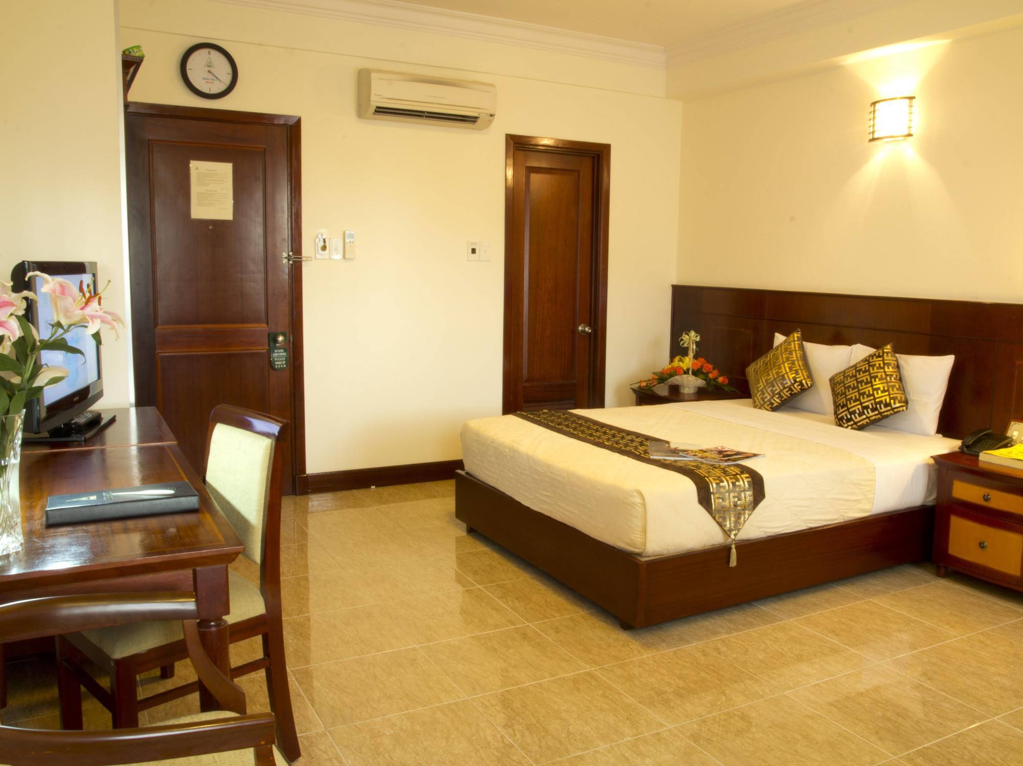 Anthai Saigon Hotel Хошимин Екстериор снимка